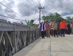 Gubernur Jatim Khofifah Resmikan Dua Jembatan di Pacitan